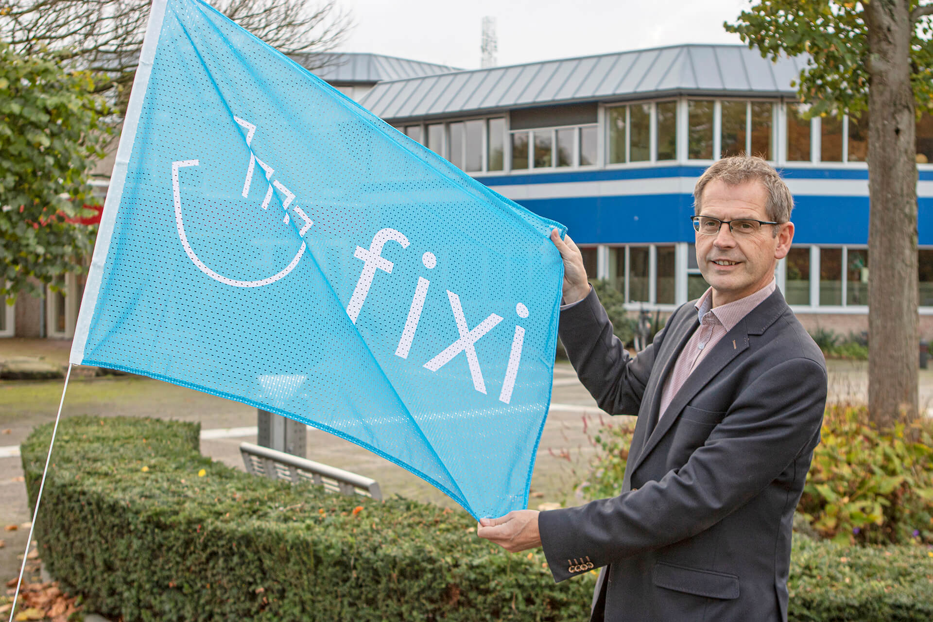 Hijs de vlag met Fixi